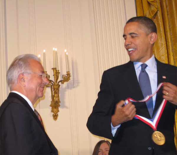  U.S. President Barack Obama conferring the National Medal of Technology and Innovation to Federico Faggin