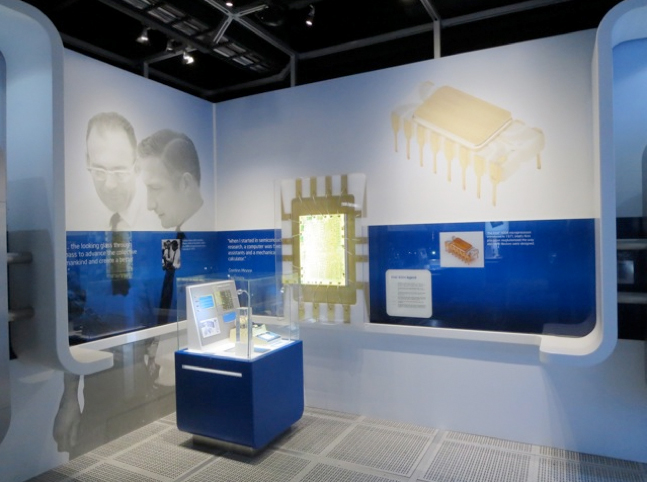INTEL MUSEUM - Santa Clara (CA)- Panoramic Picture of the Current Display on the 4004 microprocessor